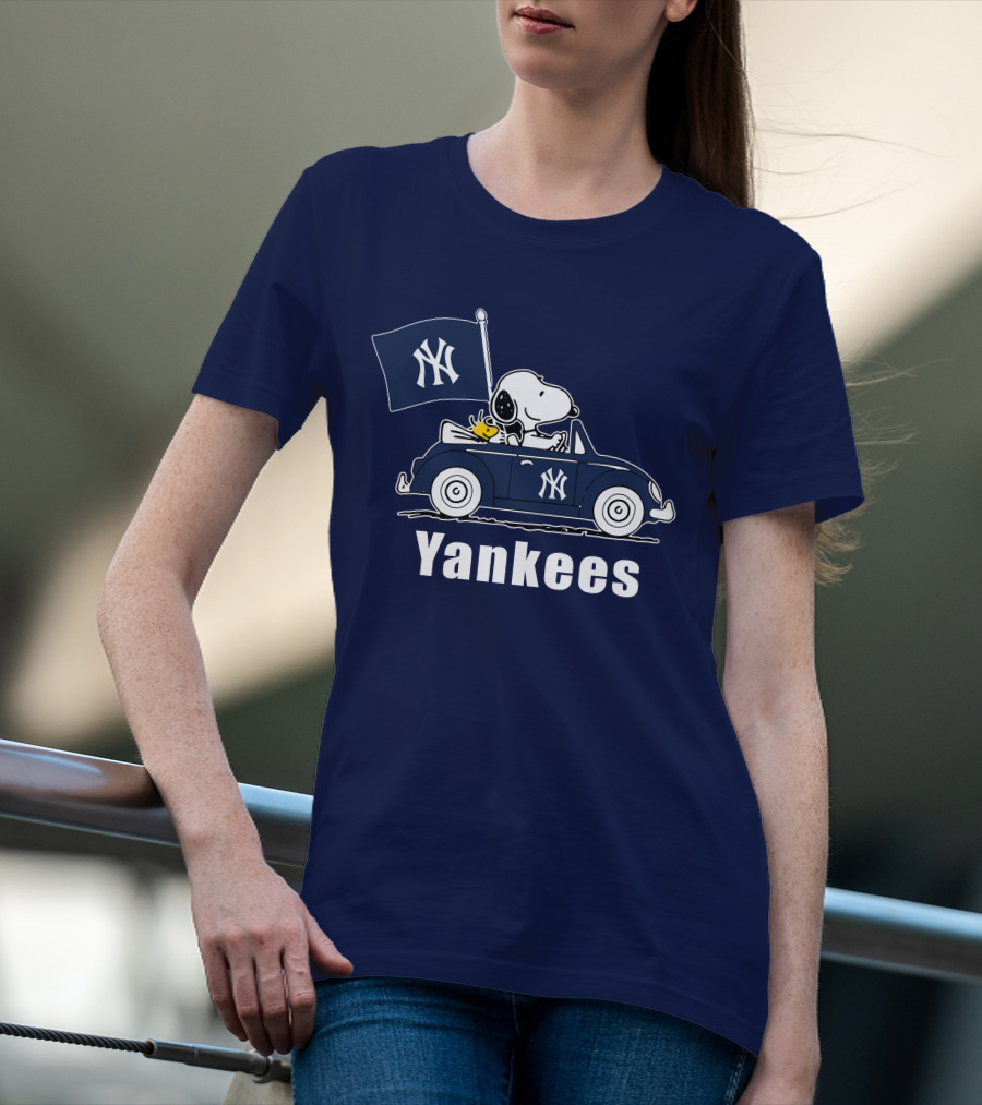 Yankees Snoopy Car New York Yankees Flag T-Shirt