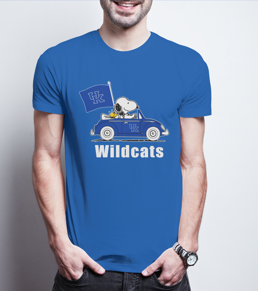 Snoopy Driving Kentucky Wildcats Car With Woodstock And UK Flag T-Shirt