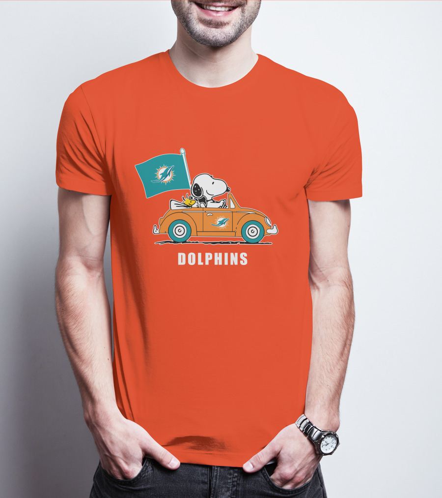 Miami Dolphins Snoopy Woodstock Driving Car Flag T-Shirt