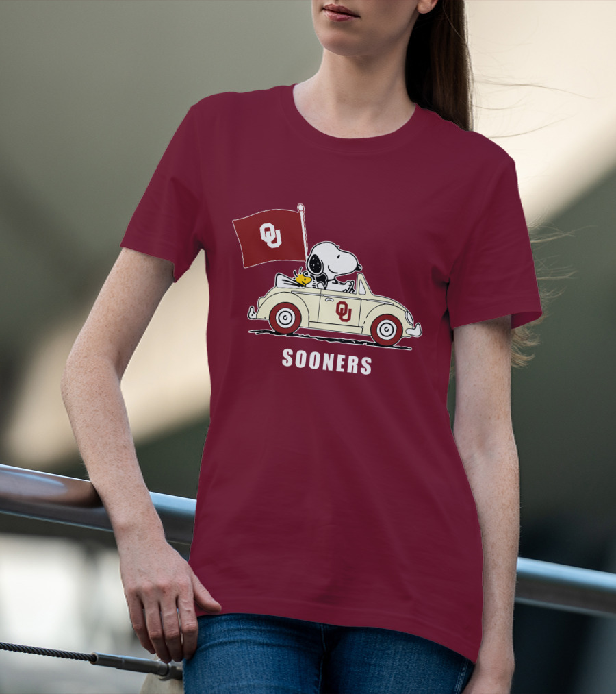 Snoopy Driving Oklahoma Sooners OU Flag Retro Car T-Shirt