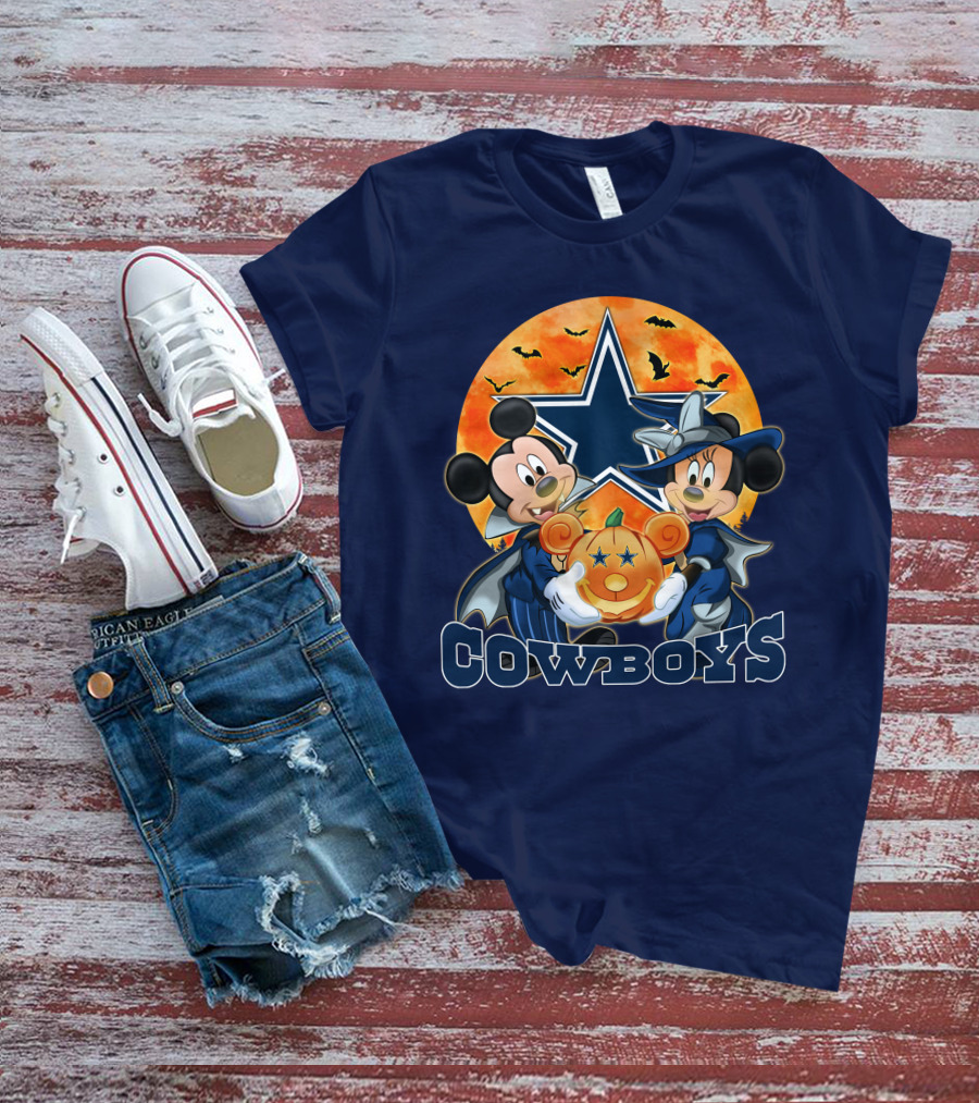 Cowboys Halloween Mickey Mouse And Minnie Mouse With Pumpkin Dallas T-Shirt