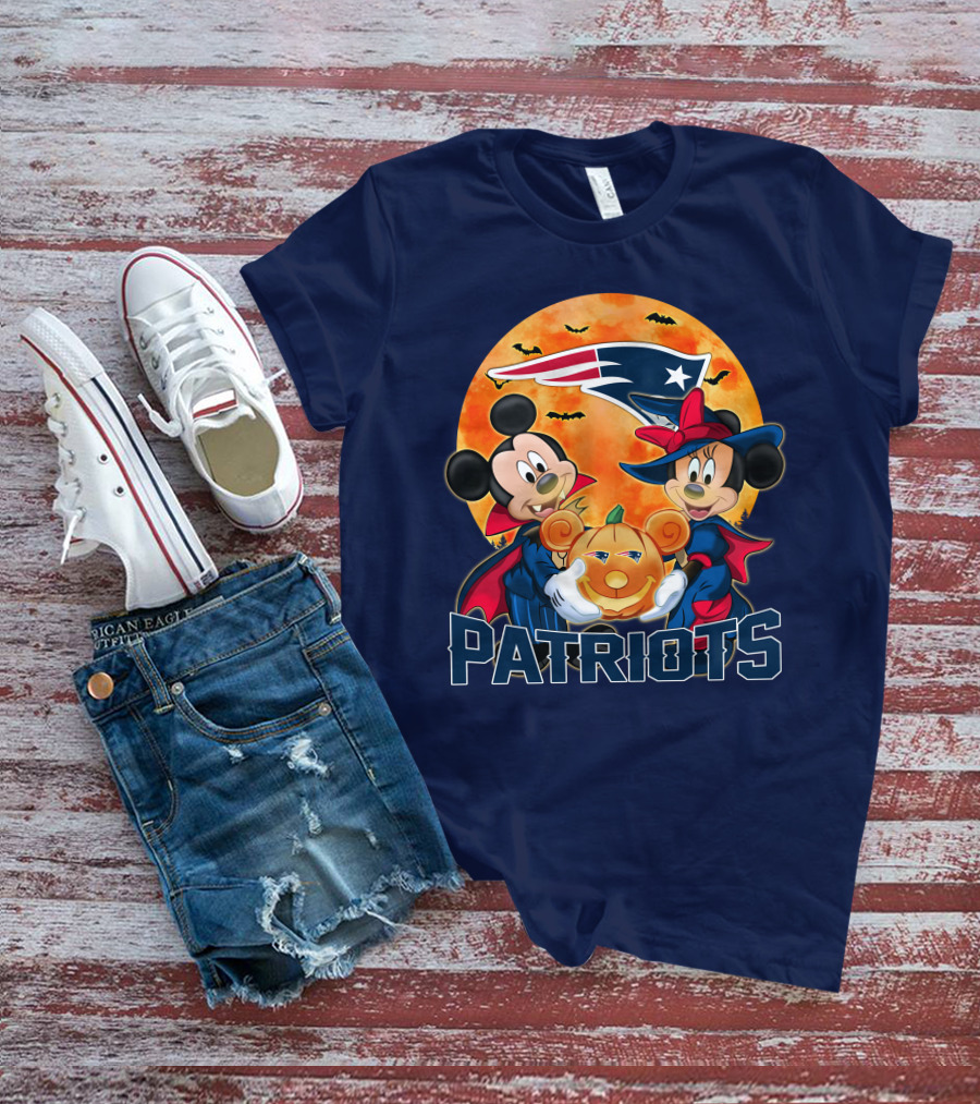 Patriots Halloween Mickey Mouse And Minnie Mouse With Pumpkin And New England Football T-Shirt
