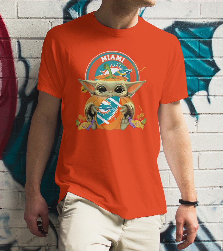 Halloween Pumpkin Baby Yoda Miami Dolphins Hug Football Candy Skulls T-Shirt