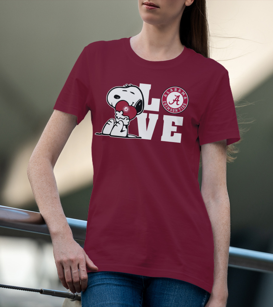 Snoopy Love Alabama Crimson Tide Football T-Shirt