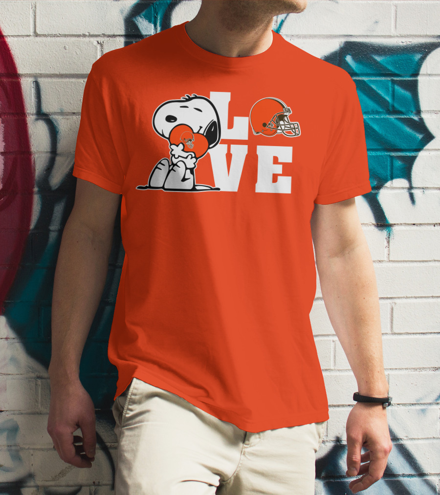 Snoopy Love Cleveland Browns Football Helmet T-Shirt