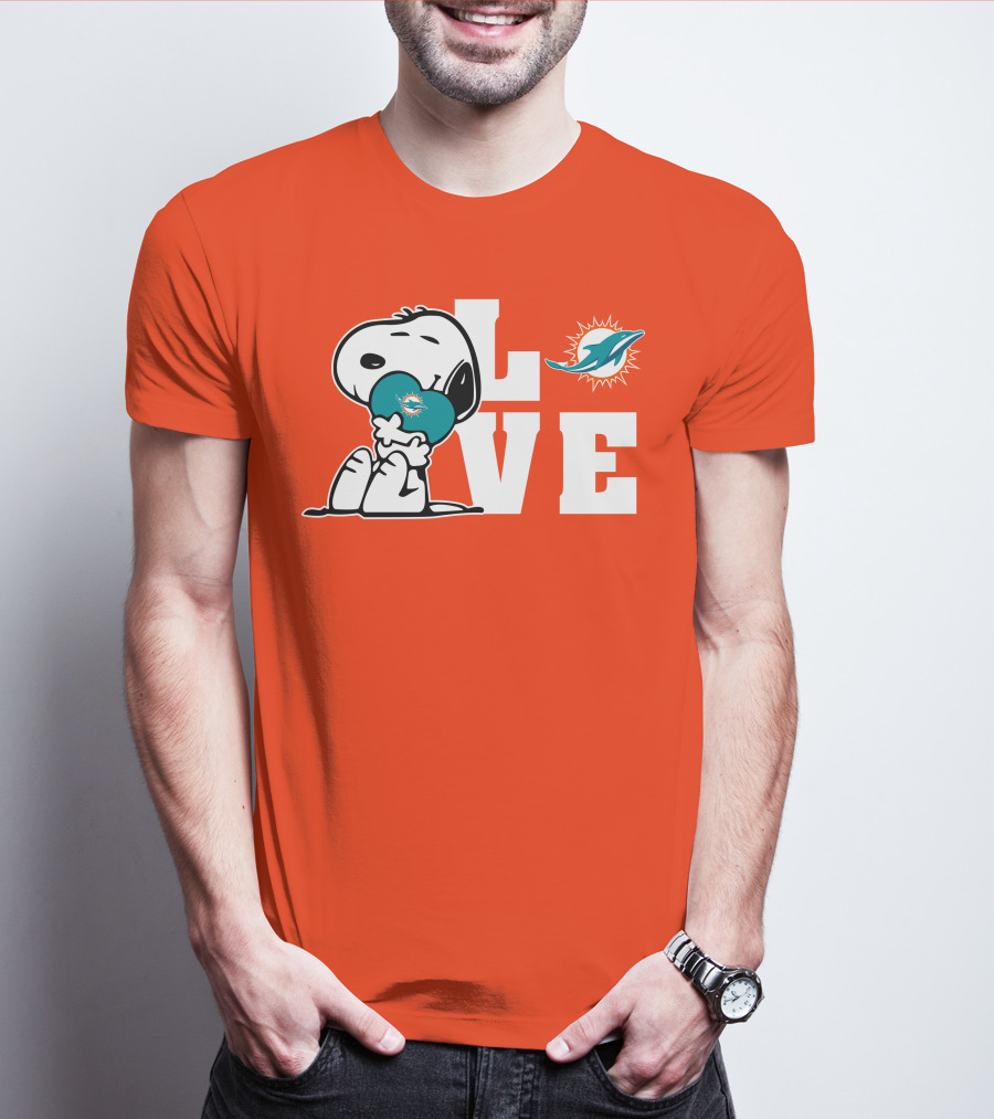 Snoopy Love Miami Dolphins Nfl Football Peanuts Fan T-Shirt