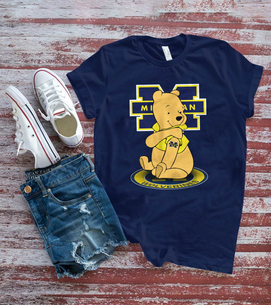 Michigan Wolverines Pooh Bear Sitting On Logo Badge T-Shirt