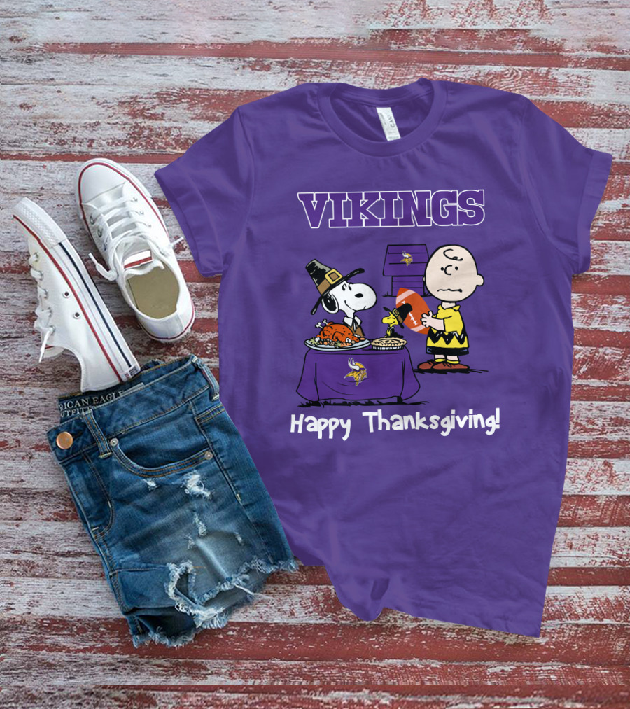 Vikings Snoopy Charlie Brown Thanksgiving Football Minnesota T-Shirt