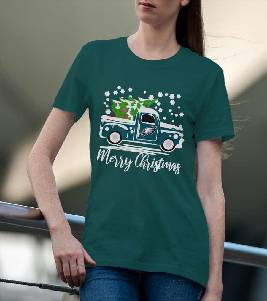 Merry Christmas Philadelphia Eagles Vintage Car Snowflakes T-Shirt