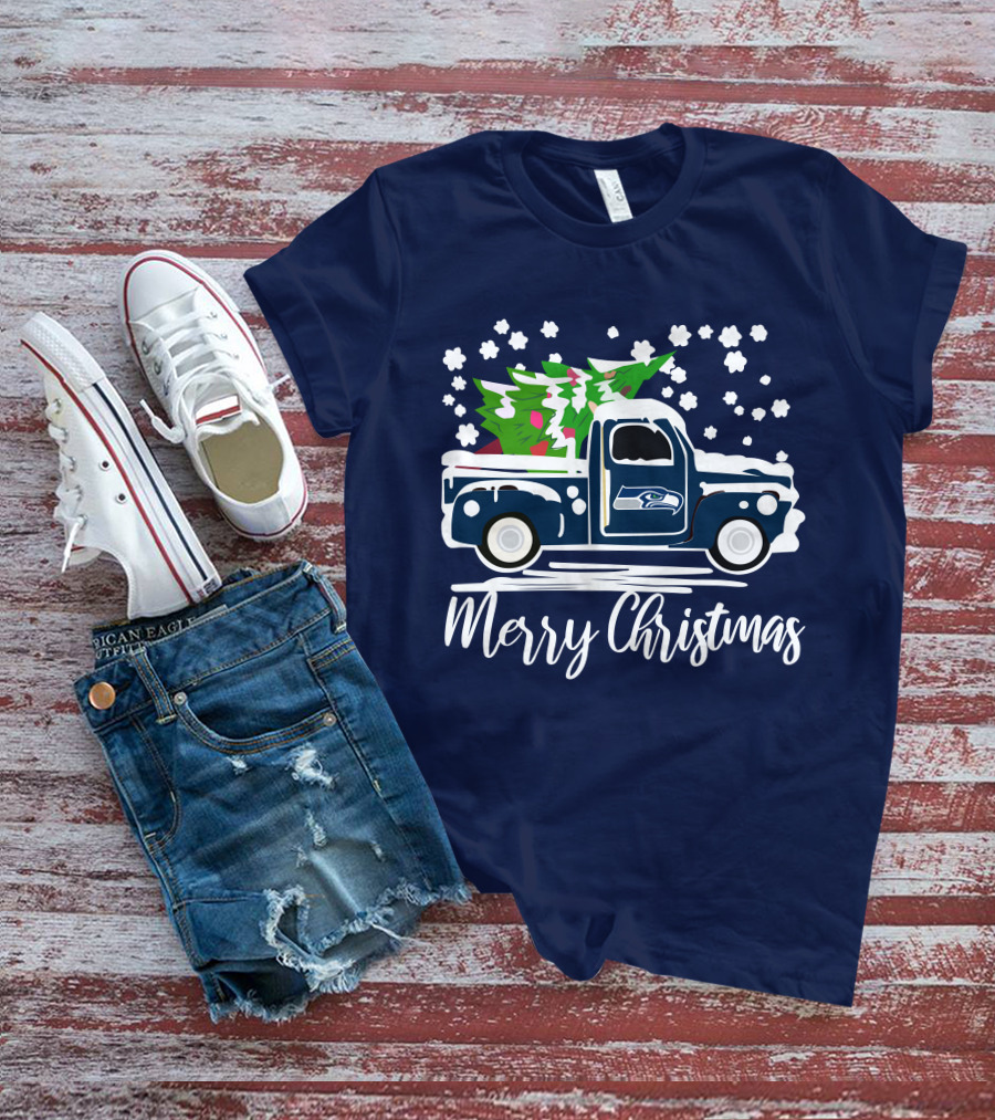 Seattle Seahawks Vintage Truck Merry Christmas Snowflakes And Tree T-Shirt