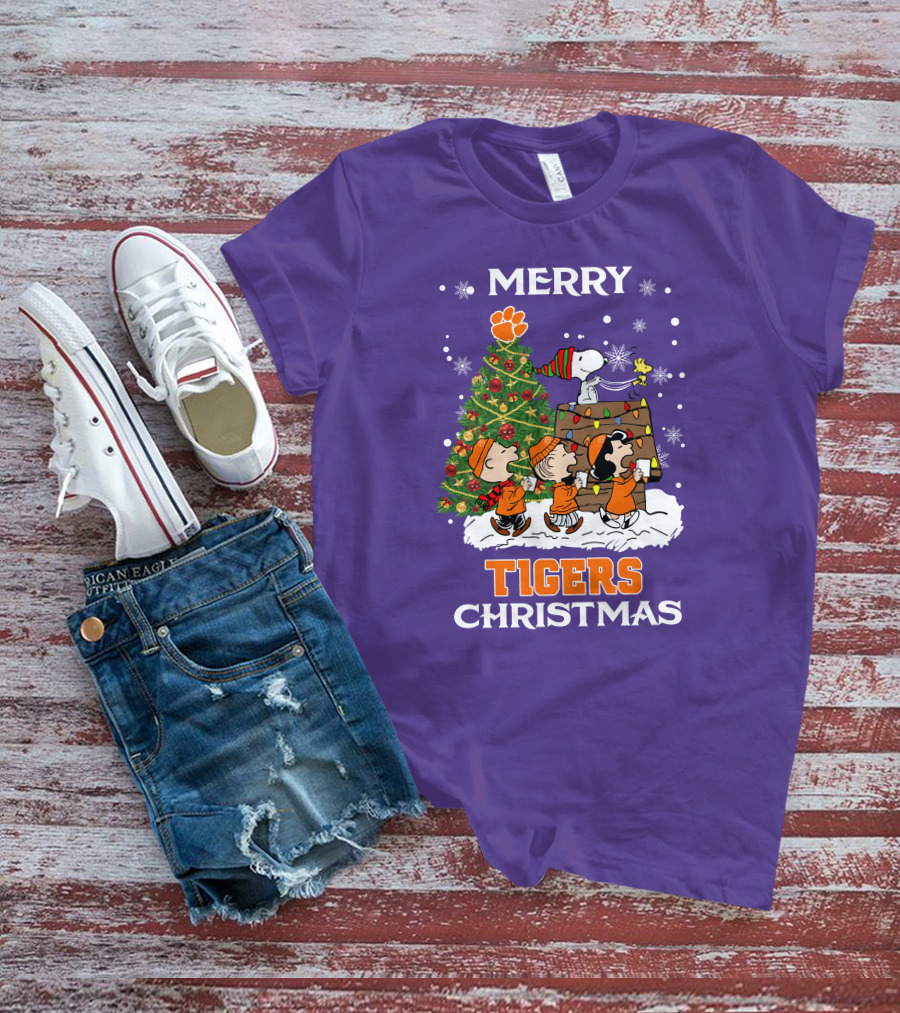 Merry Tigers Christmas Clemson The Peanut Christmas Tree T-Shirt