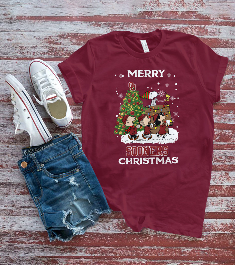 Merry Christmas Snoopy Oklahoma Sooners Christmas Tree Peanuts T-Shirt