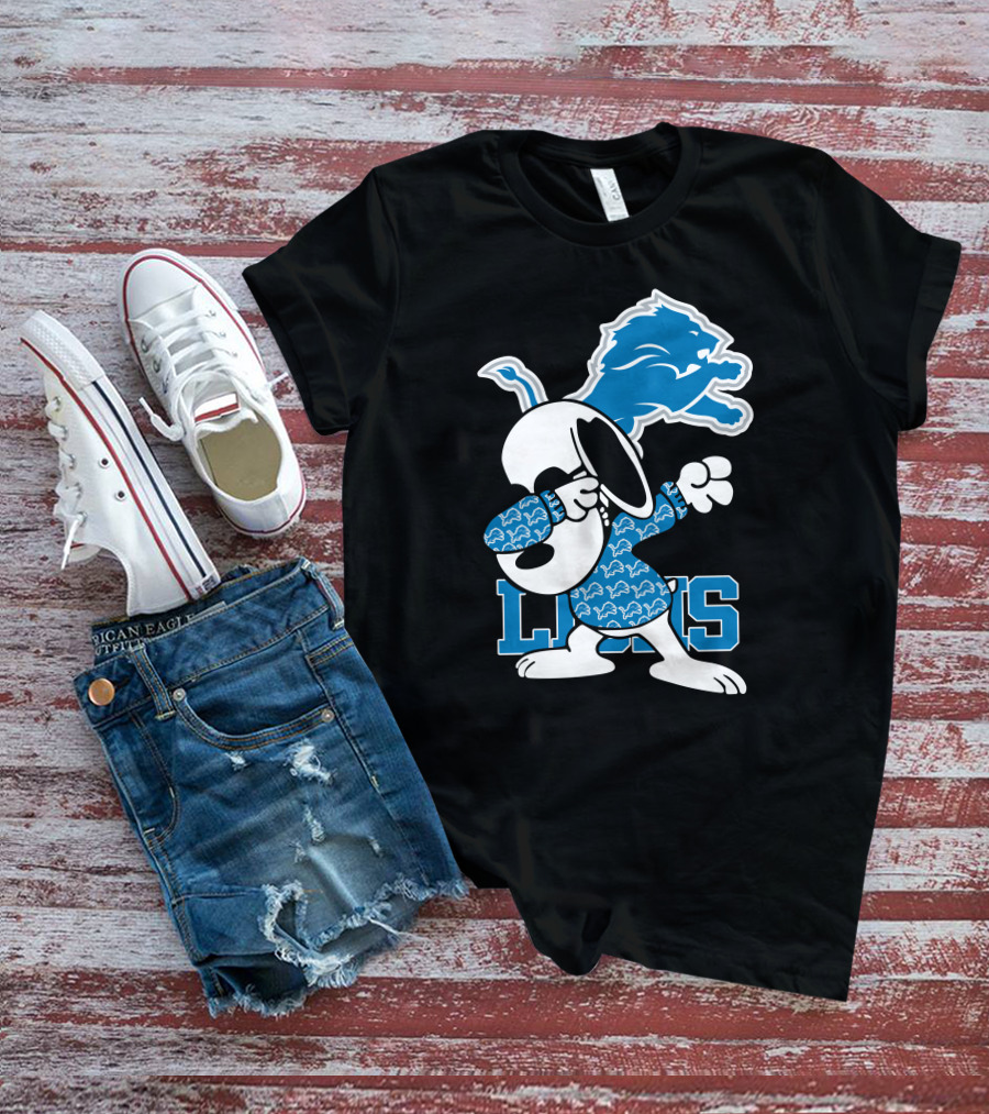 Detroit Lions Snoopy Dabbing Lions Football T-Shirt