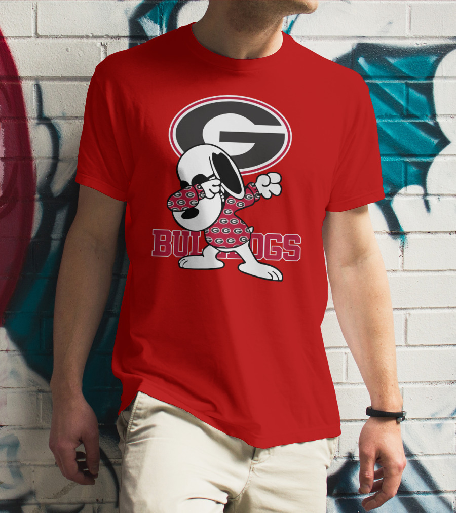 Georgia Bulldogs Snoopy Dabbing University Of Georgia T-Shirt