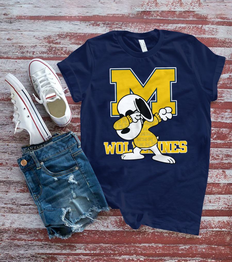 Michigan Wolverines Snoopy Dab With Block M T-Shirt