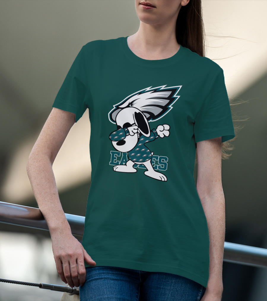 Philadelphia Eagles Snoopy Dabbing Mascot T-Shirt
