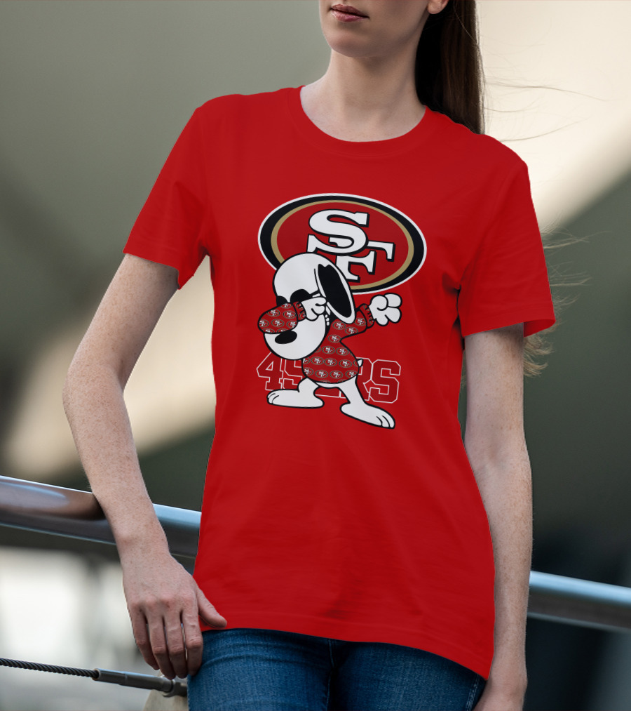 San Francisco 49ers Snoopy Dabbing SF T-Shirt
