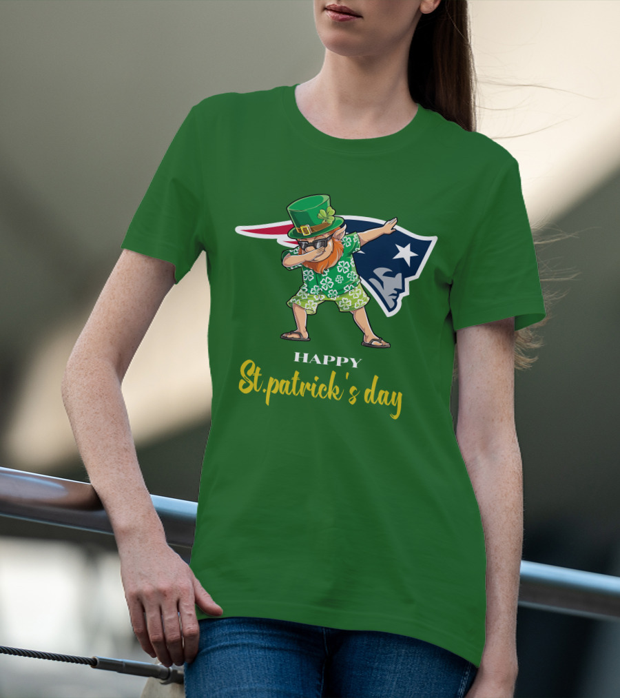 Happy St. Patrick's Day New England Patriots Dabbing Leprechaun T-Shirt