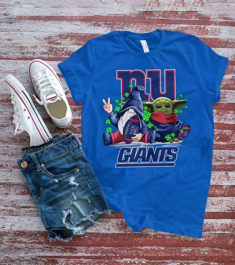 New York Giants Leprechauns Gnomes Baby Yoda Football Clover T-Shirt