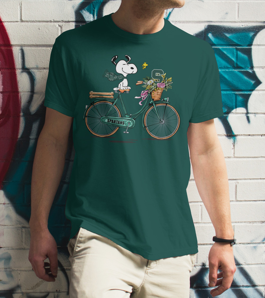 Michigan State Spartans Snoopy On Bicycle With Flowers T-Shirt
