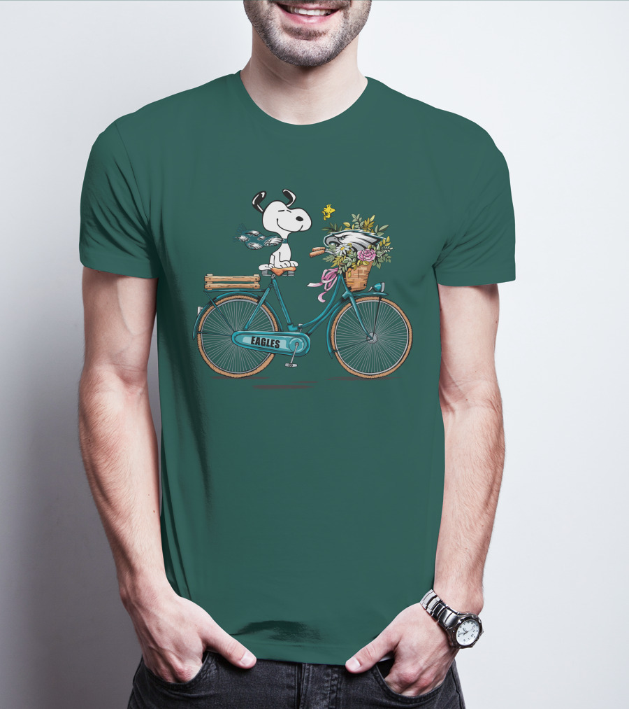 Philadelphia Eagles Snoopy Bicycle Flower Basket T-Shirt