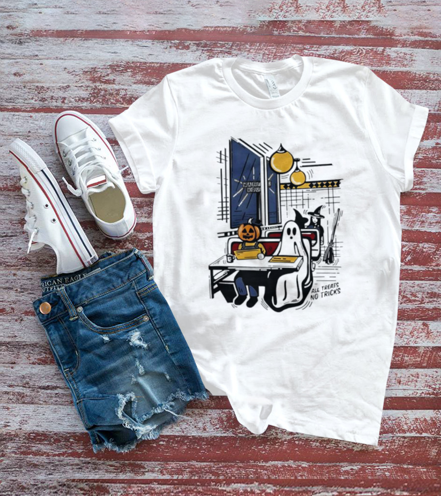 Waffle House Halloween All Treats No Tricks Jack-O-Lantern Characters T-Shirt