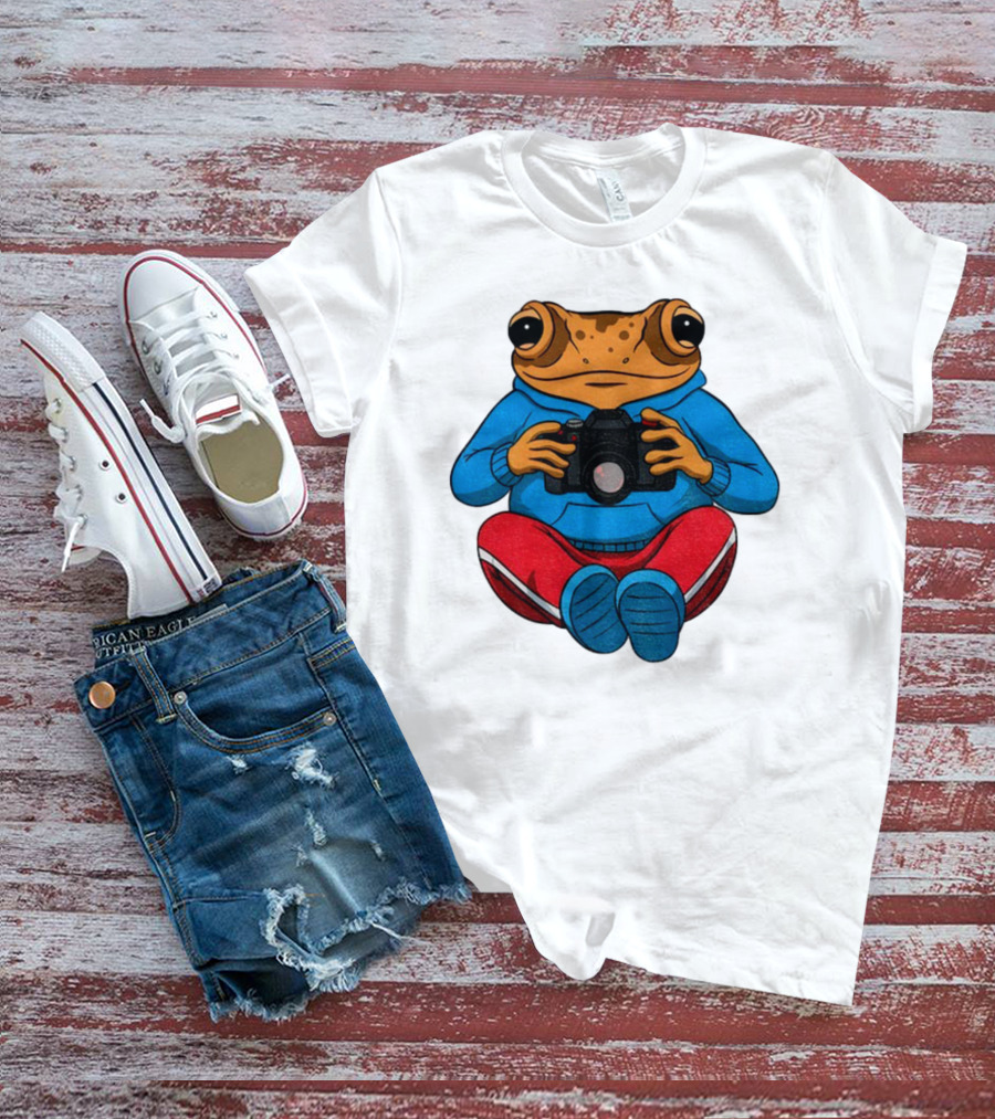 Bad Bunny Sapo Concho Frog With Camera Blue Red Pants T-Shirt