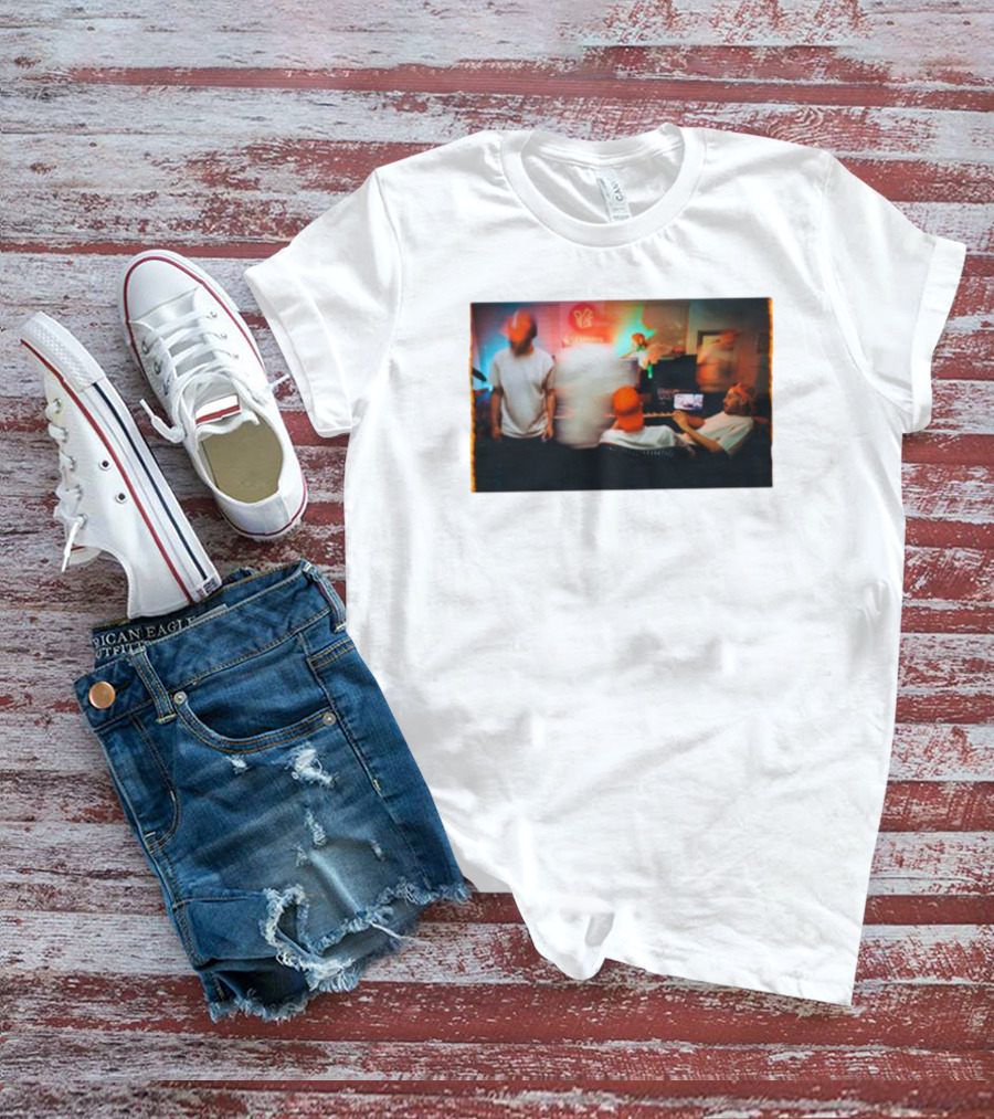 "Evidence Unlearning Studio Orange Hat Musicians In Creative Space" T-Shirt