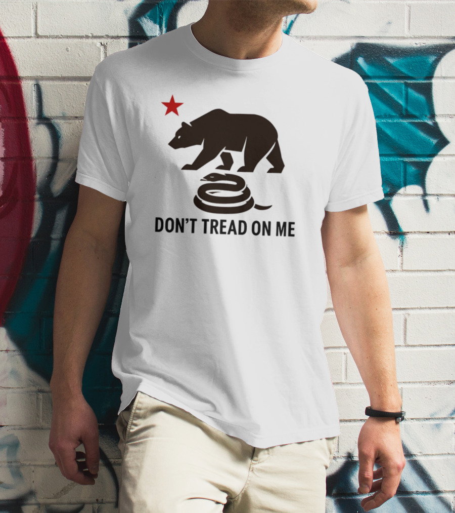 California Bear Tyrant King Don't Tread On Me Symbol With Star And Snake T-Shirt