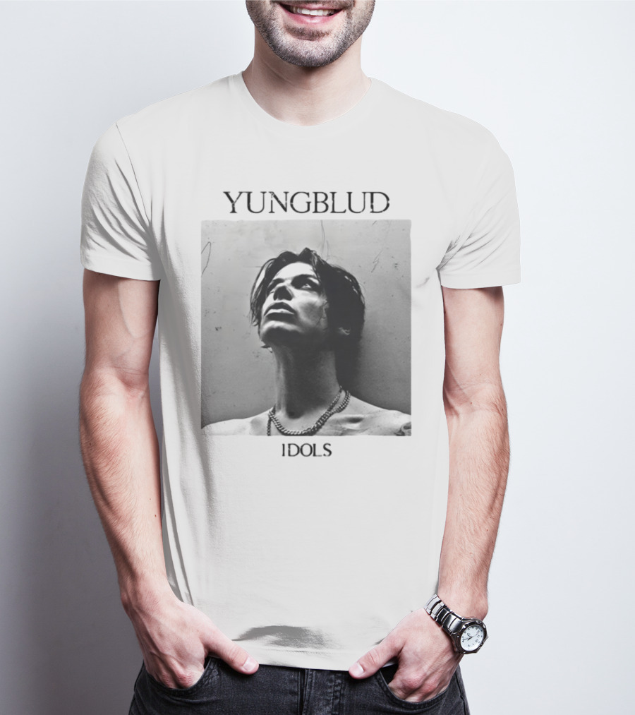 Yungblud Idols Black And White Portrait Chain Necklace T-Shirt