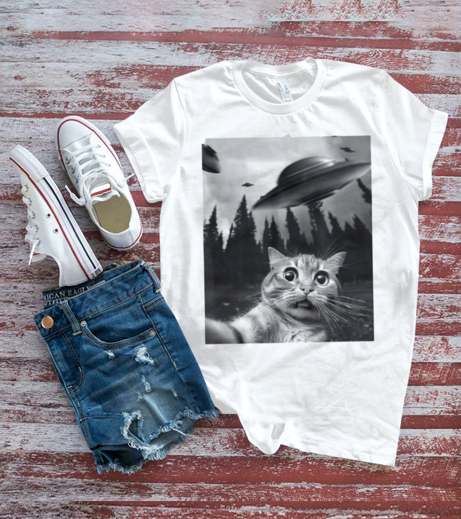 Keith Hernandez Cat Selfie Ufos Forest Scene T-Shirt