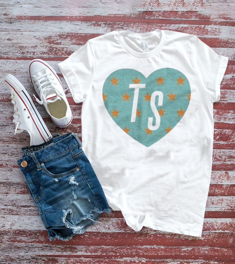 TS Heart With Orange Stars Pattern Design T-Shirt