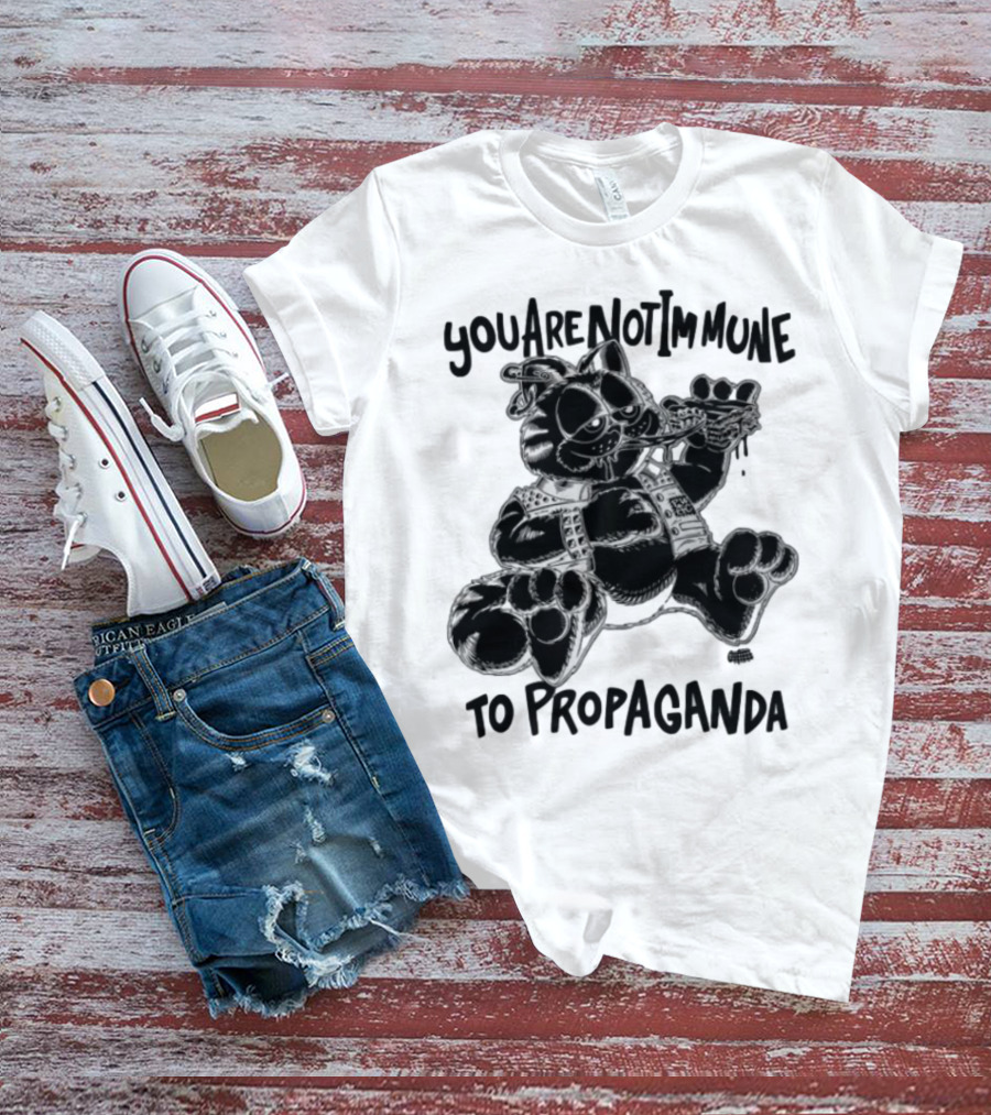 Punkwithacamera Cat With Pizza You Are Not Immune To Propaganda T-Shirt