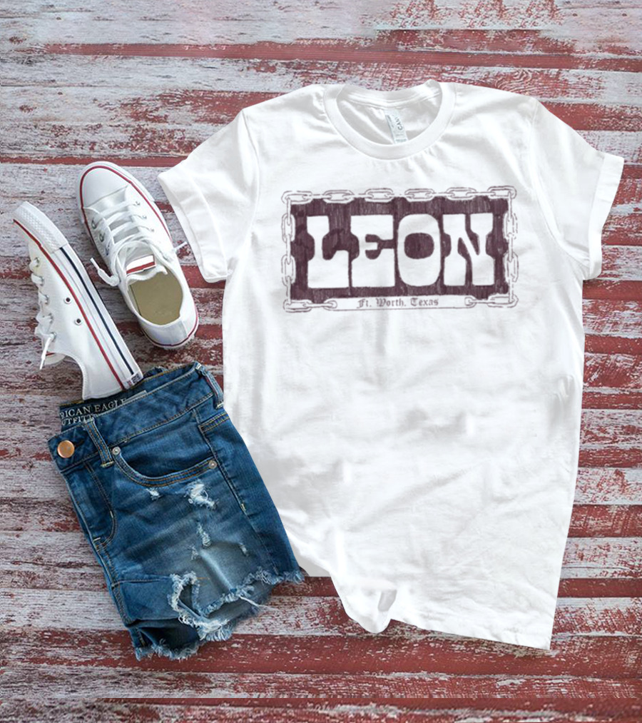 LEON Fort Worth Texas License Plate Chain Style T-Shirt