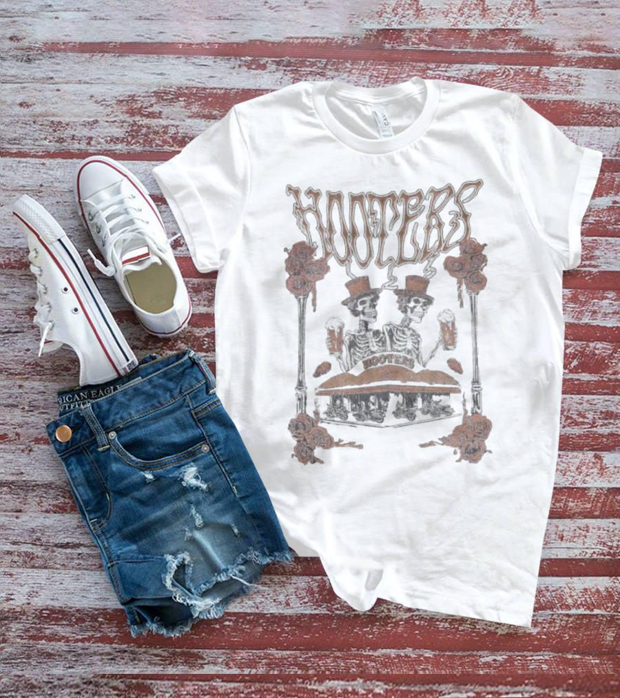 Hooters Skeletons With Top Hats And Beers Roses T-Shirt