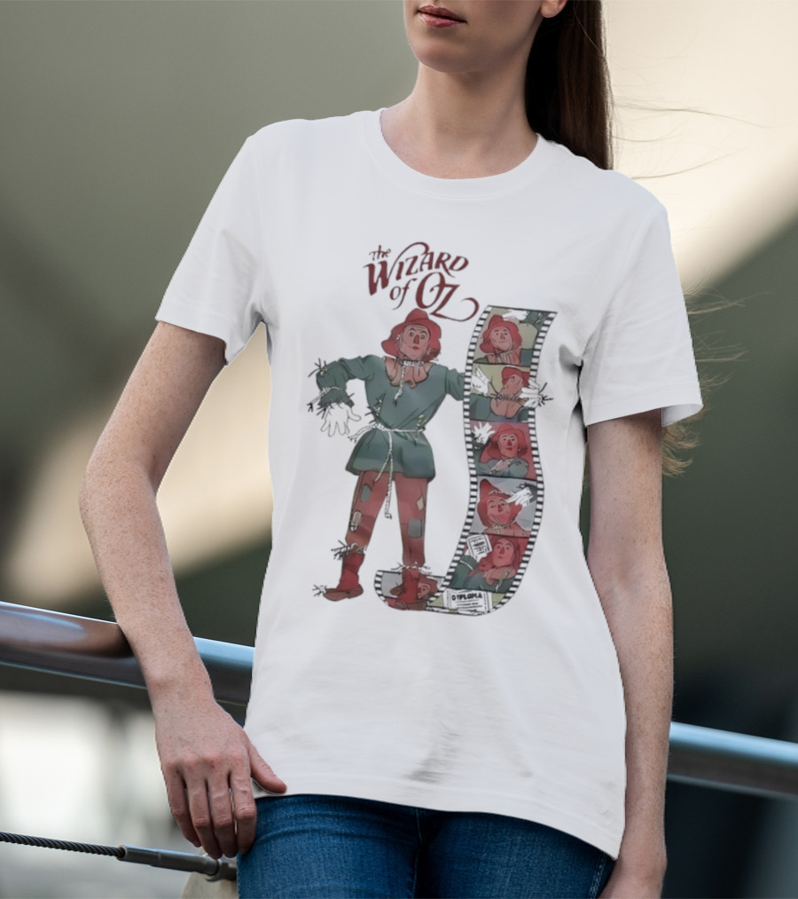 The Wizard Of Oz Scarecrow Illustration With Film Strip Style T-Shirt