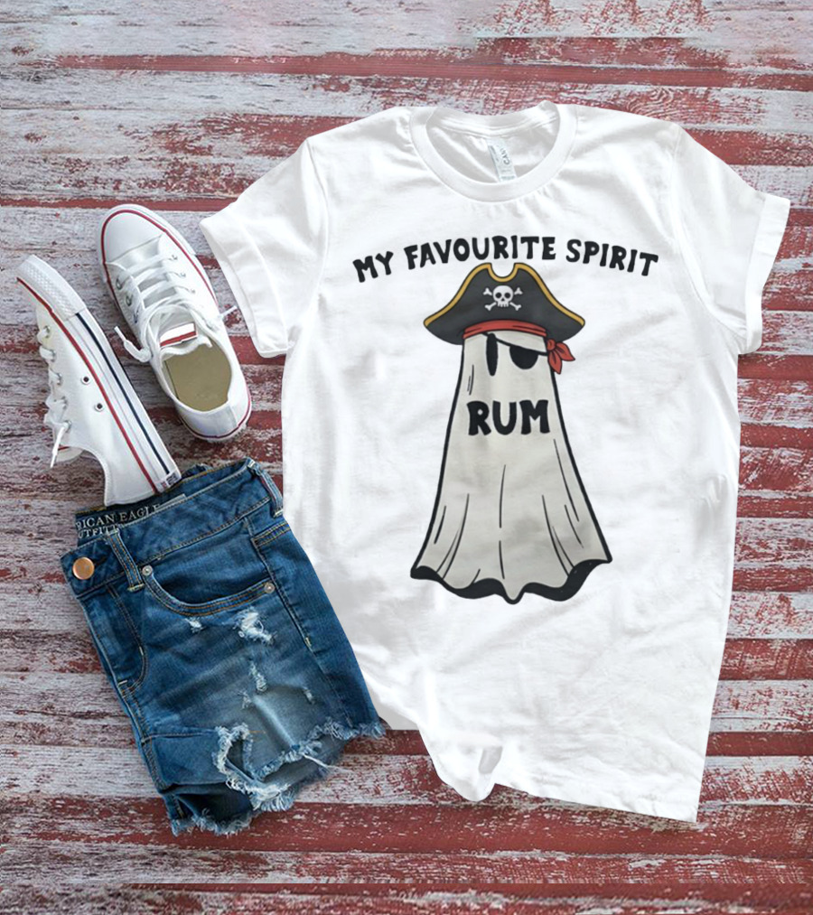 My Favourite Spirit Rum Pirate Ghost Funny Halloween Costume T-Shirt