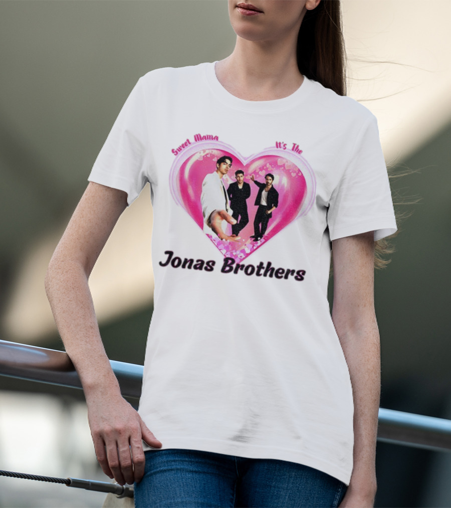 Sweet Mama It's The Jonas Brothers Boyband Vintage Heart Design T-Shirt