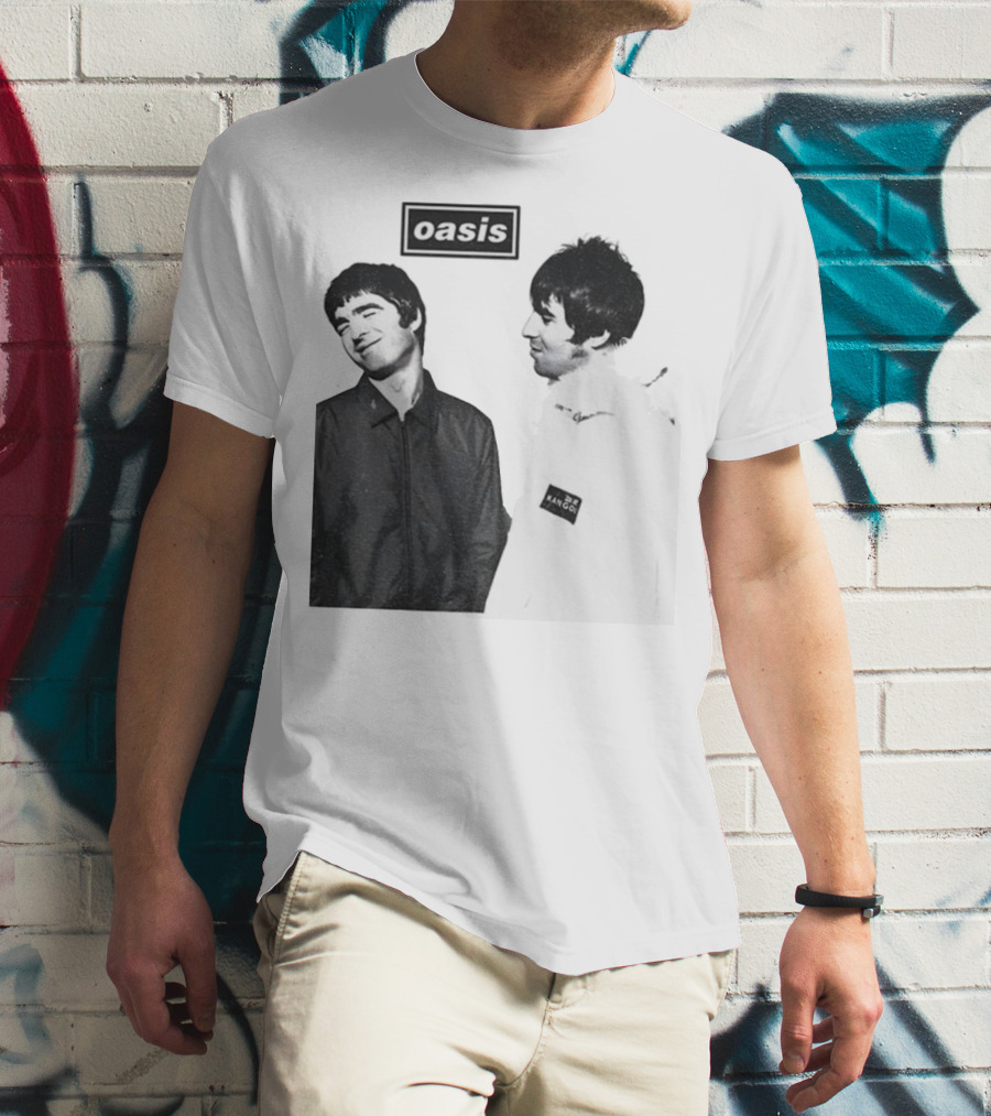 Noel Vs Liam Gallagher Oasis Band Kangol Vintage T-Shirt