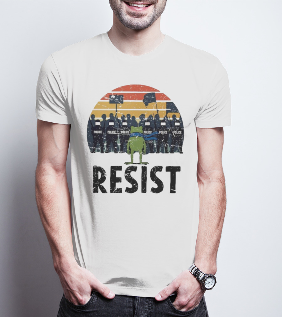 Portland Frog Protester Resist Police Vintage Sunset T-Shirt