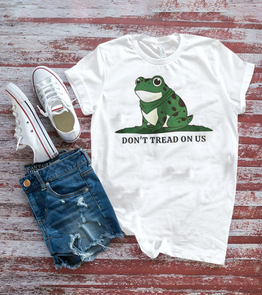 Portland Frog Don't Tread On Us 2025 Political Movement Symbol T-Shirt