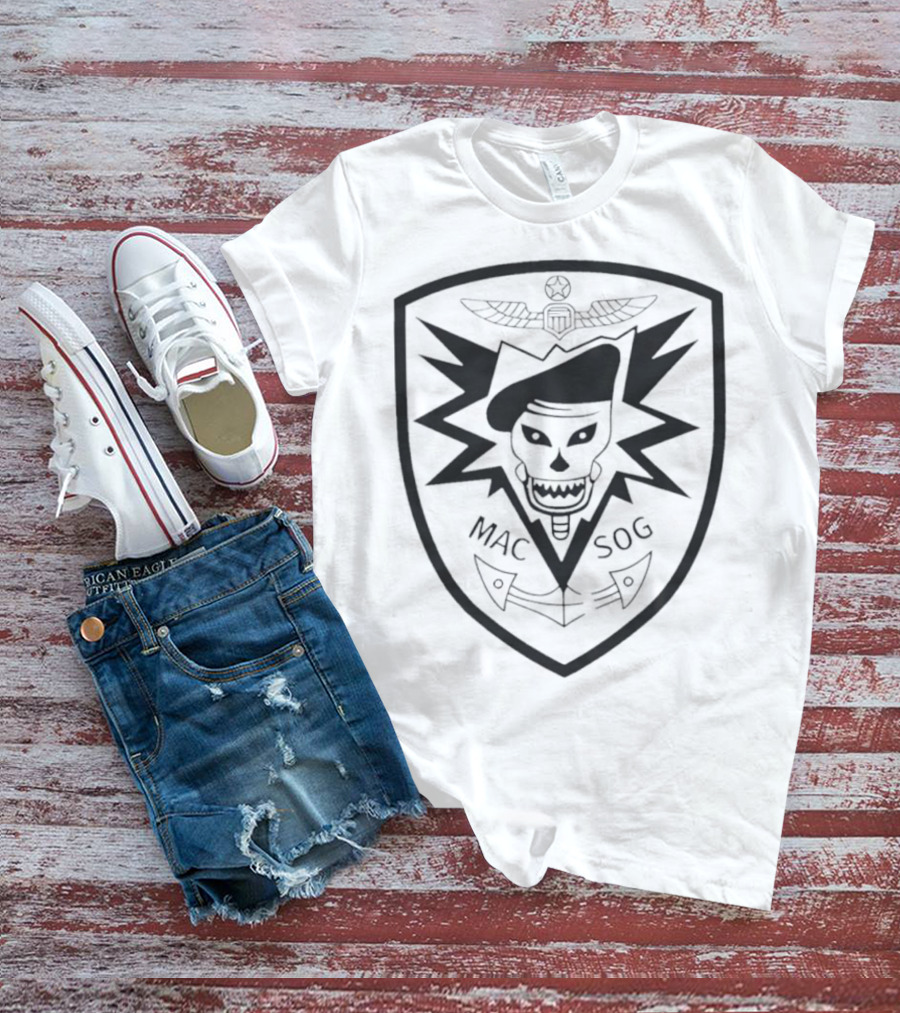 MACV SOG Skull Emblem Vintage Military Patch T-Shirt