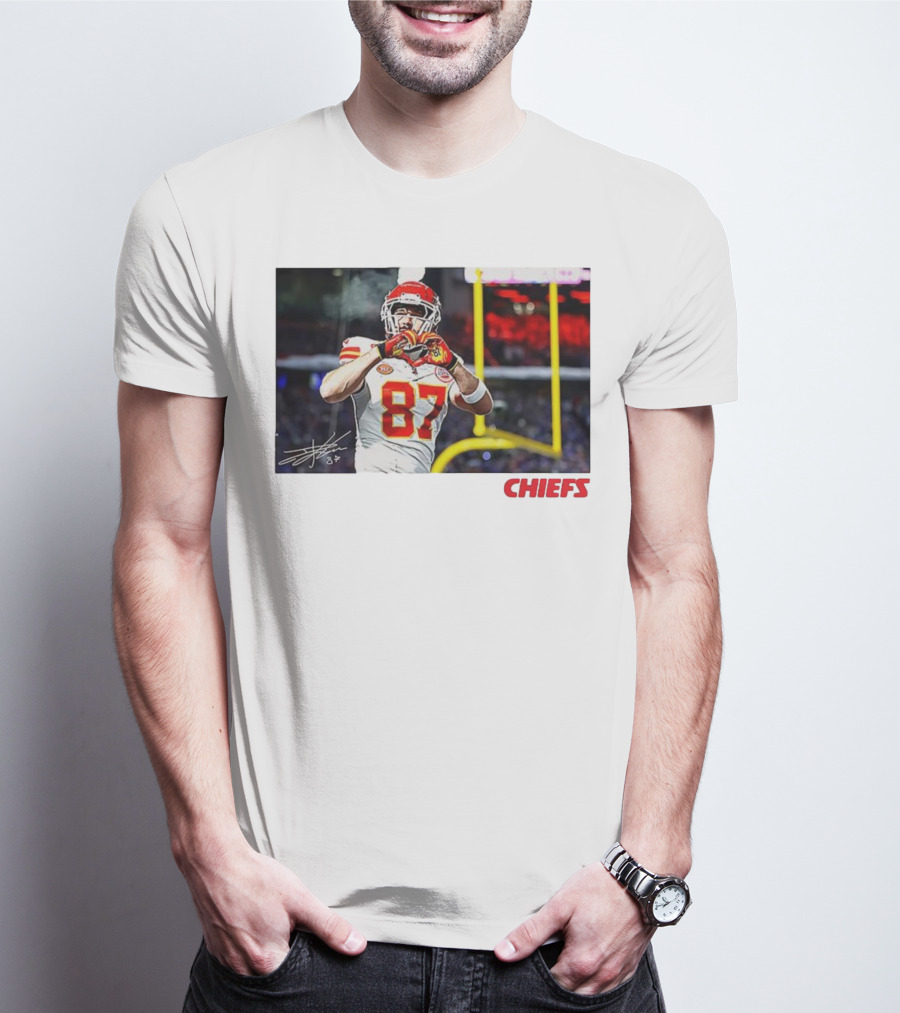 Travis Kelce 87 Kansas City Chiefs Heart Gesture Signature T-Shirt
