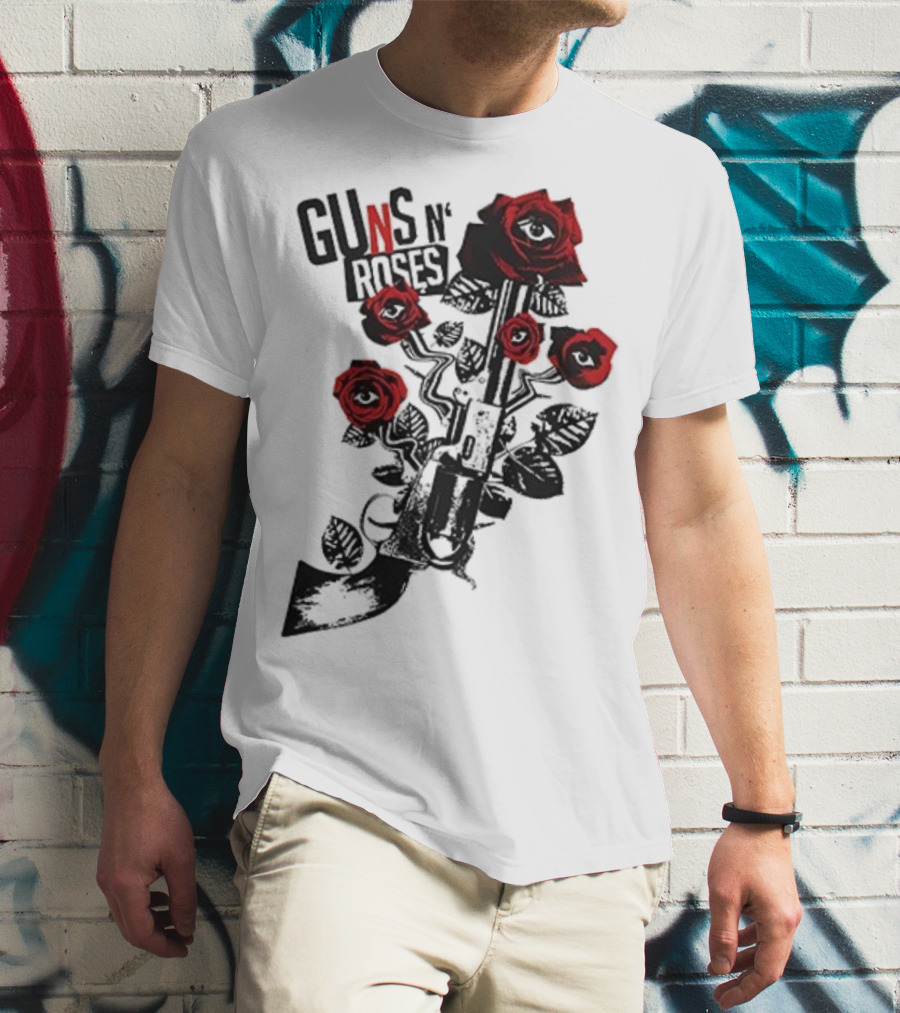 Guns N’ Roses 2025 World Tour Warsaw Red Roses And Pistols T-Shirt