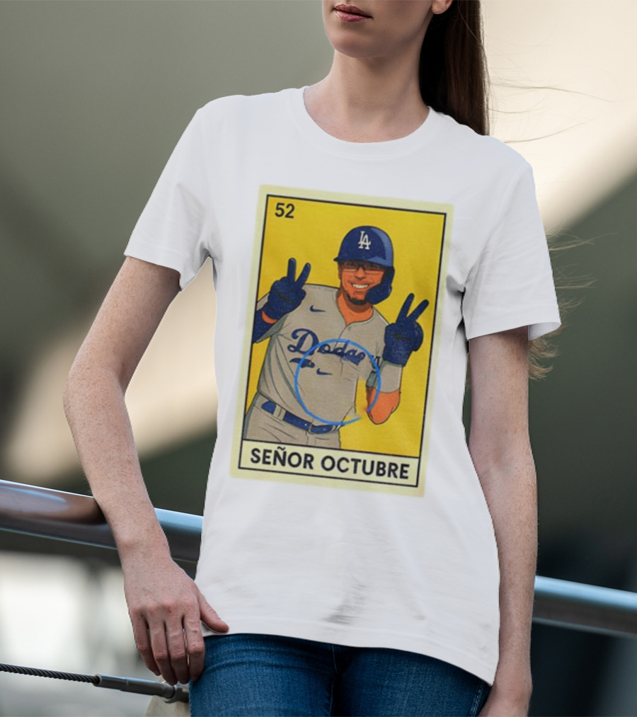Señor Octubre Los Angeles Dodgers Kike Hernandez 52 MLB Baseball Card T-Shirt
