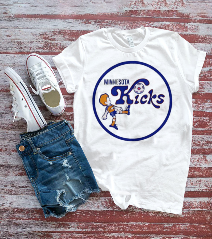 Minnesota Kicks Soccer Cartoon Player Retro Style T-Shirt