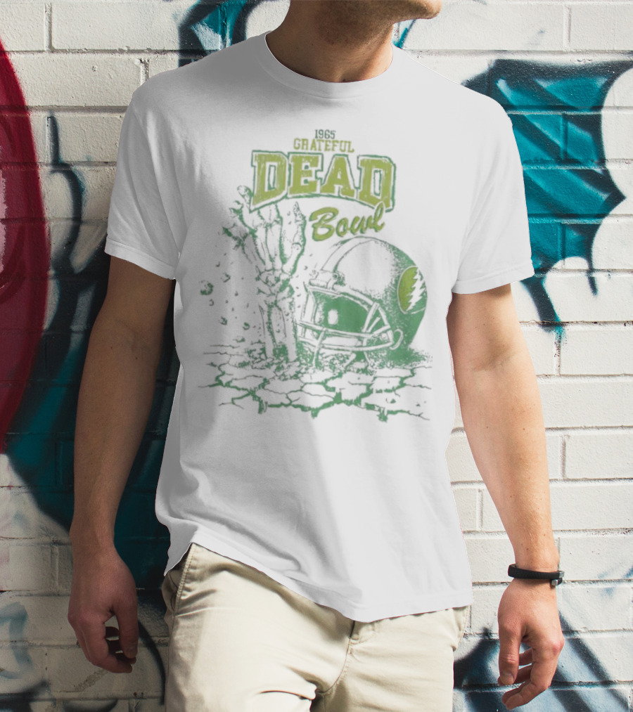 1965 Grateful Dead Boul Helmet Skeleton Hand T-Shirt