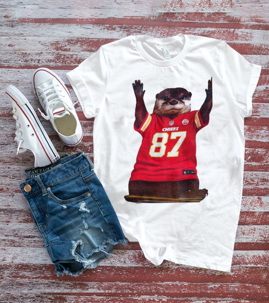 Travis Kelce 87 Kansas City Chiefs Sea Otter NFL Fan Jersey T-Shirt