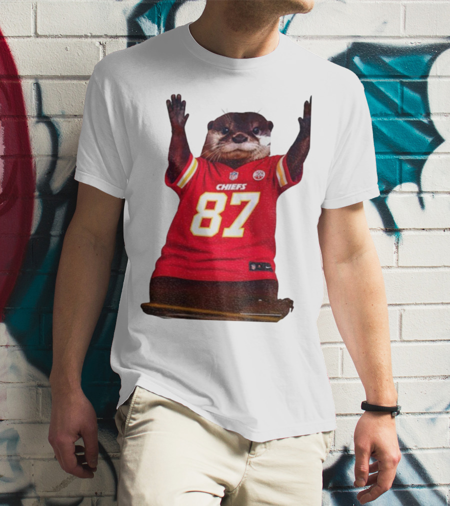 Travis Kelce 87 Kansas City Chiefs Sea Otter NFL Fan Jersey T-Shirt