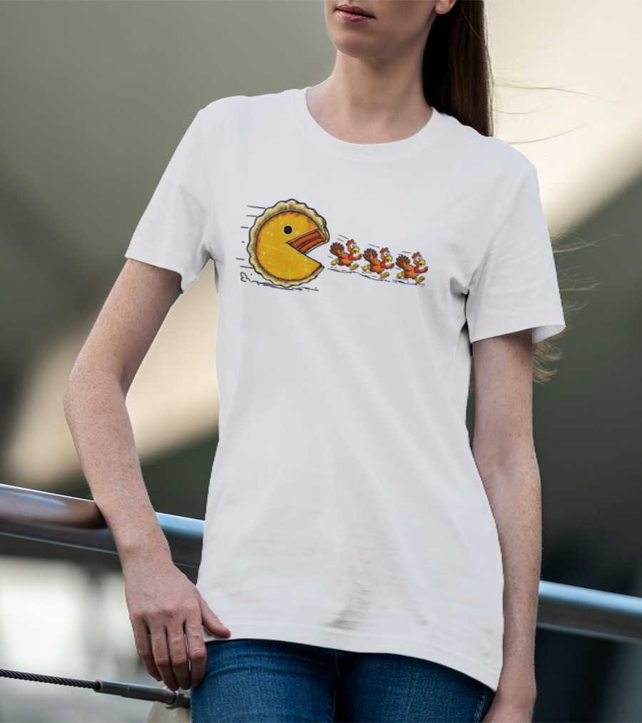 Thanksgiving Turkey Chase With Retro Pumpkin Pie Eating Game Theme T-Shirt